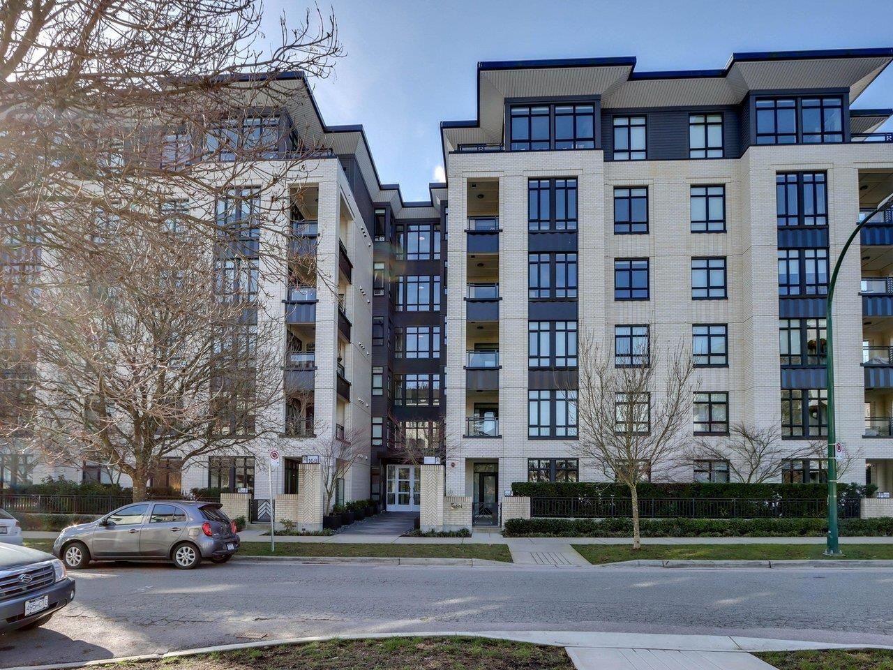 I have sold a property at 101 168 35TH AVE E in Vancouver
